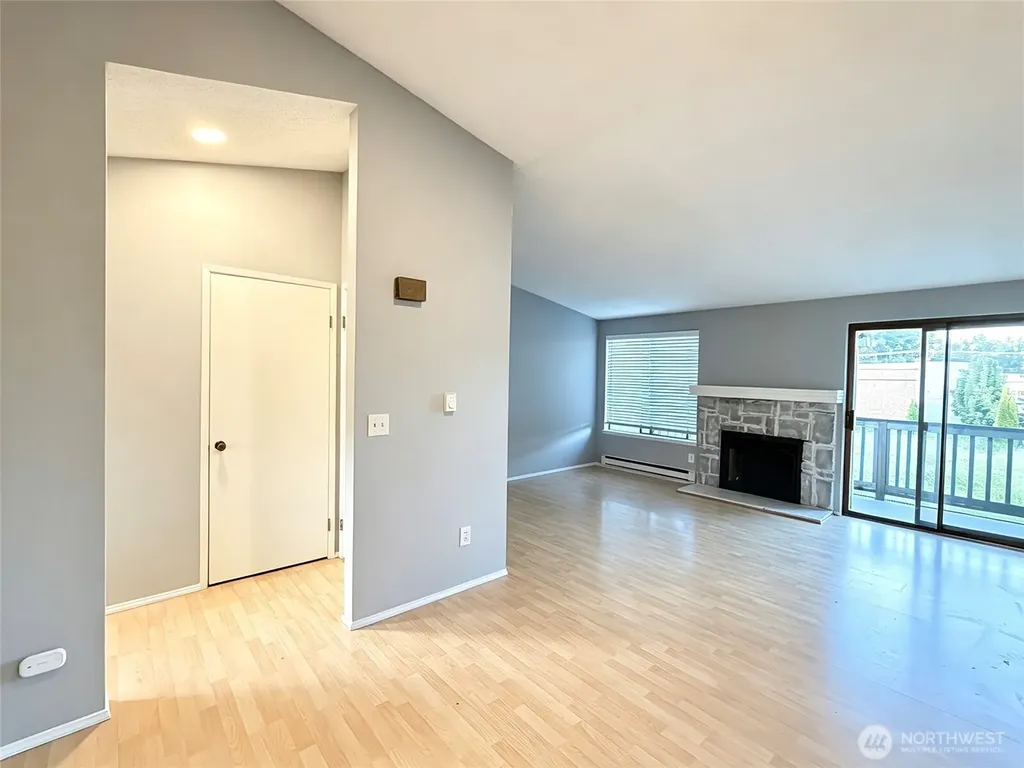 1313 W James Street Kent WA 98032