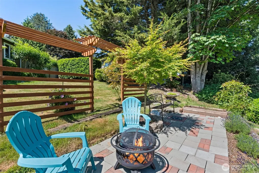 23830 25th Drive SE Bothell WA 98021