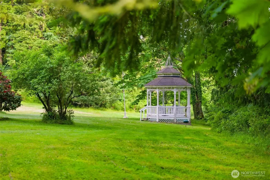 12835 Price Road SE Olalla WA 98359