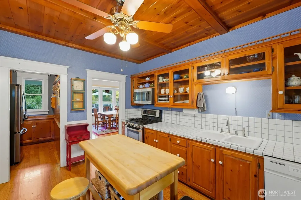 12835 Price Road SE Olalla WA 98359