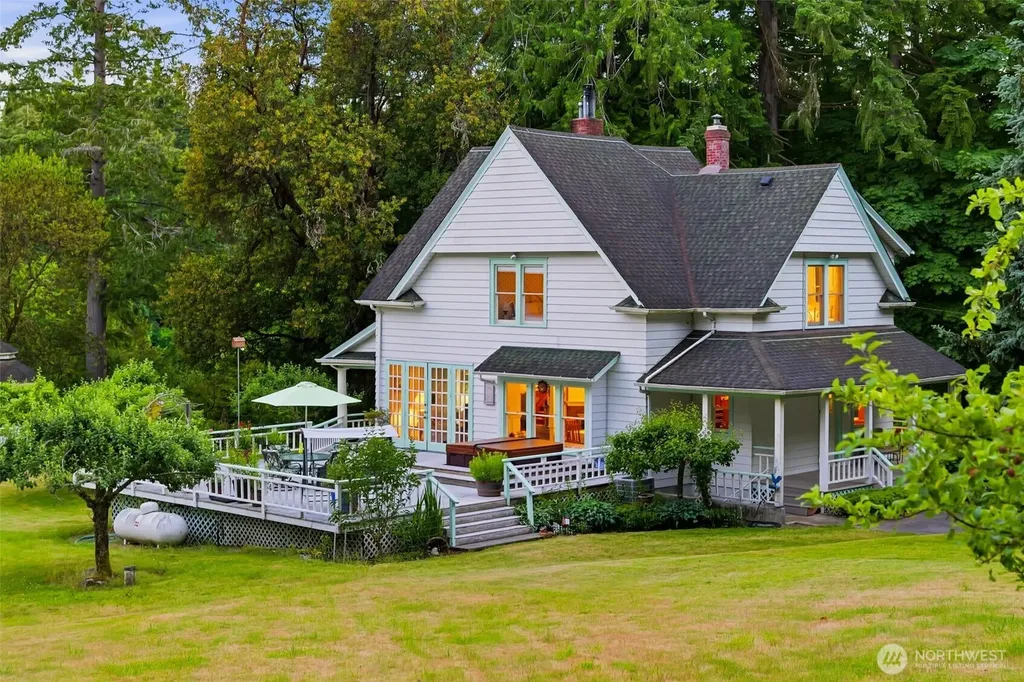 12835 Price Road SE Olalla WA 98359