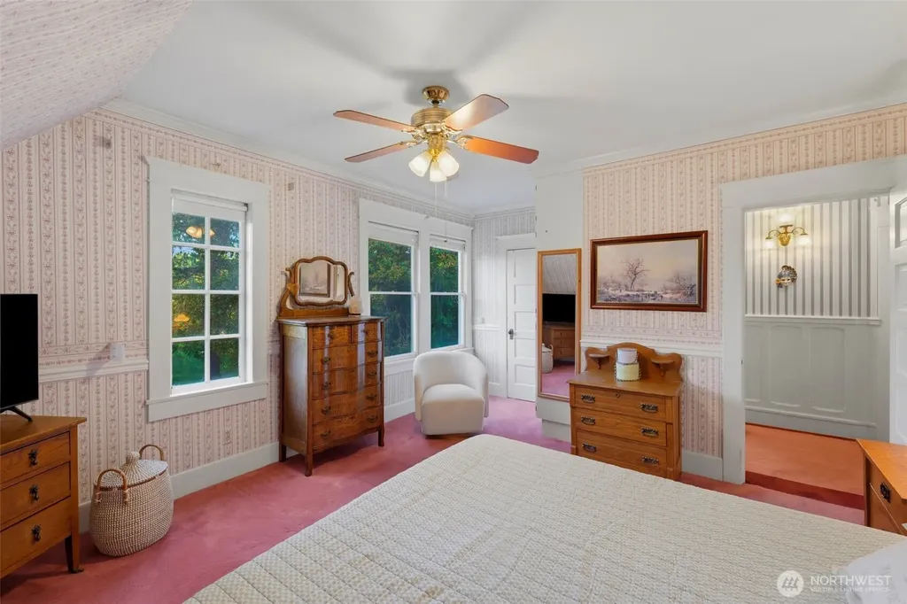 12835 Price Road SE Olalla WA 98359