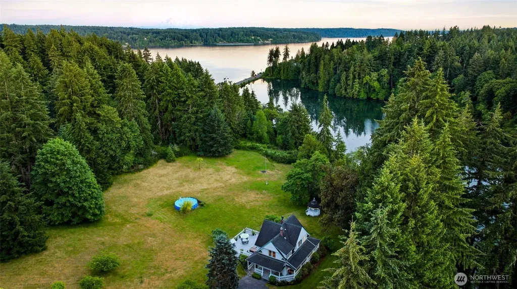 12835 Price Road SE Olalla WA 98359