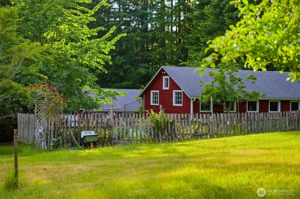 12835 Price Road SE Olalla WA 98359