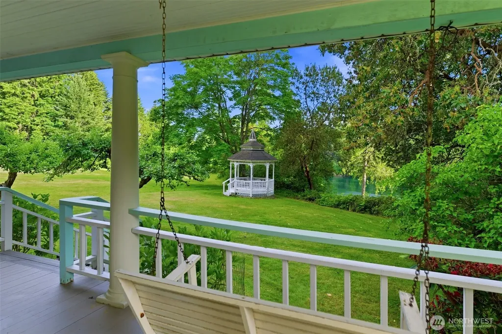 12835 Price Road SE Olalla WA 98359