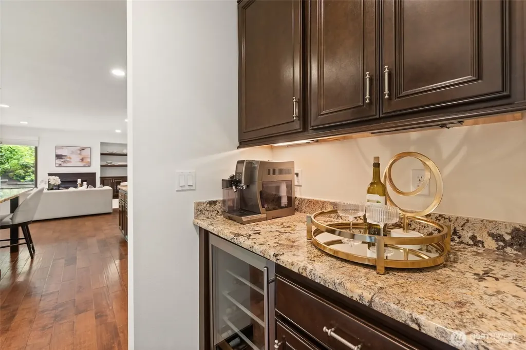 19503 204th Avenue NE Woodinville WA 98077