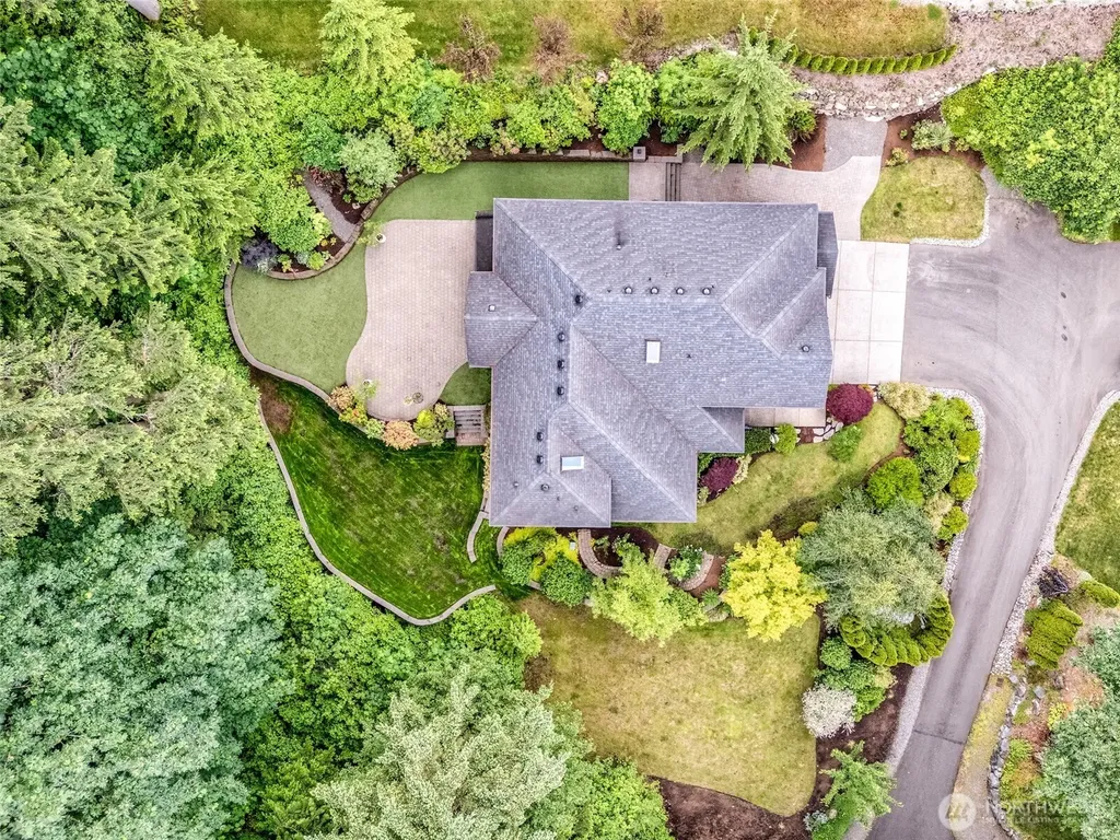 19503 204th Avenue NE Woodinville WA 98077