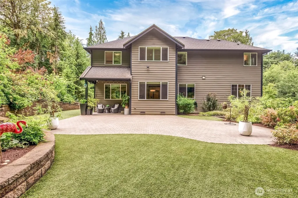 19503 204th Avenue NE Woodinville WA 98077