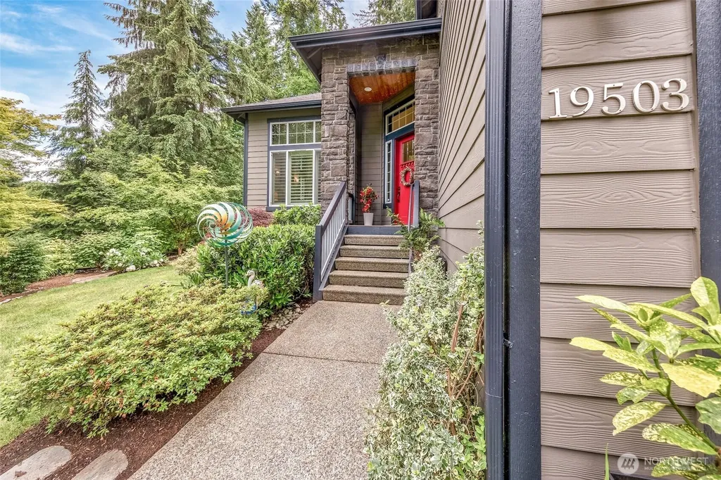 19503 204th Avenue NE Woodinville WA 98077
