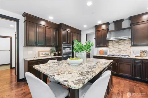 19503 204th Avenue NE Woodinville WA 98077