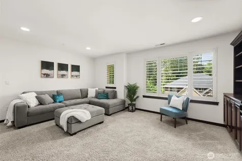 19503 204th Avenue NE Woodinville WA 98077