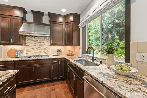 19503 204th Avenue NE Woodinville WA 98077