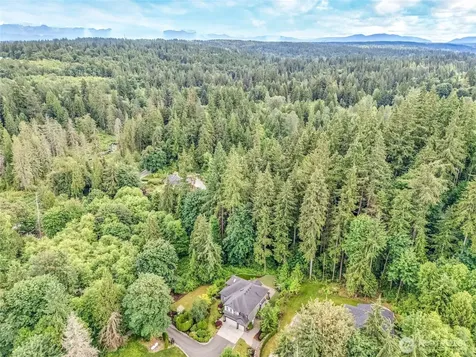 19503 204th Avenue NE Woodinville WA 98077