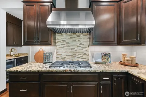 19503 204th Avenue NE Woodinville WA 98077