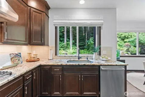 19503 204th Avenue NE Woodinville WA 98077