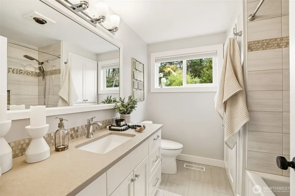 2506 159th Avenue SE Bellevue WA 98008