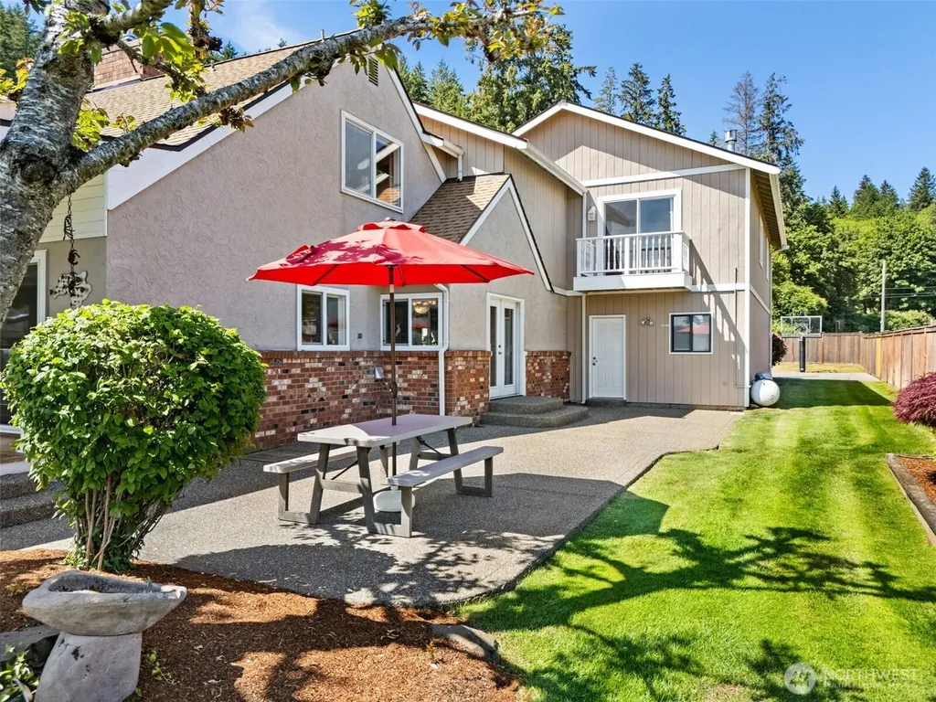 41 NE Sundstrom Road Belfair WA 98528