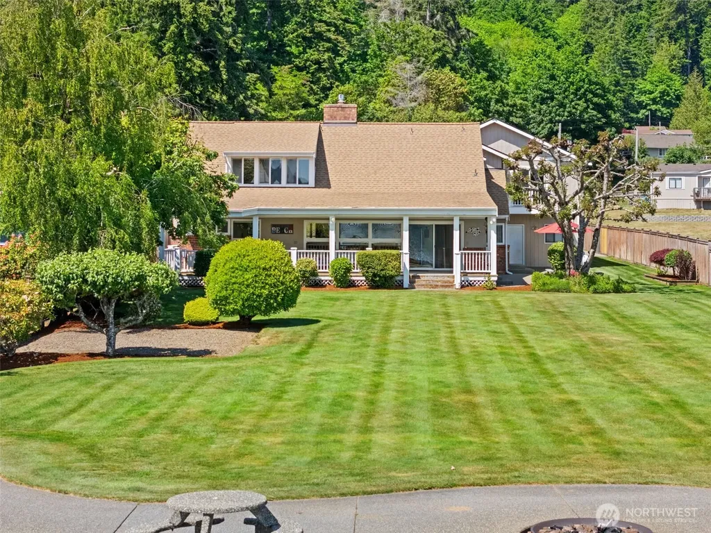41 NE Sundstrom Road Belfair WA 98528