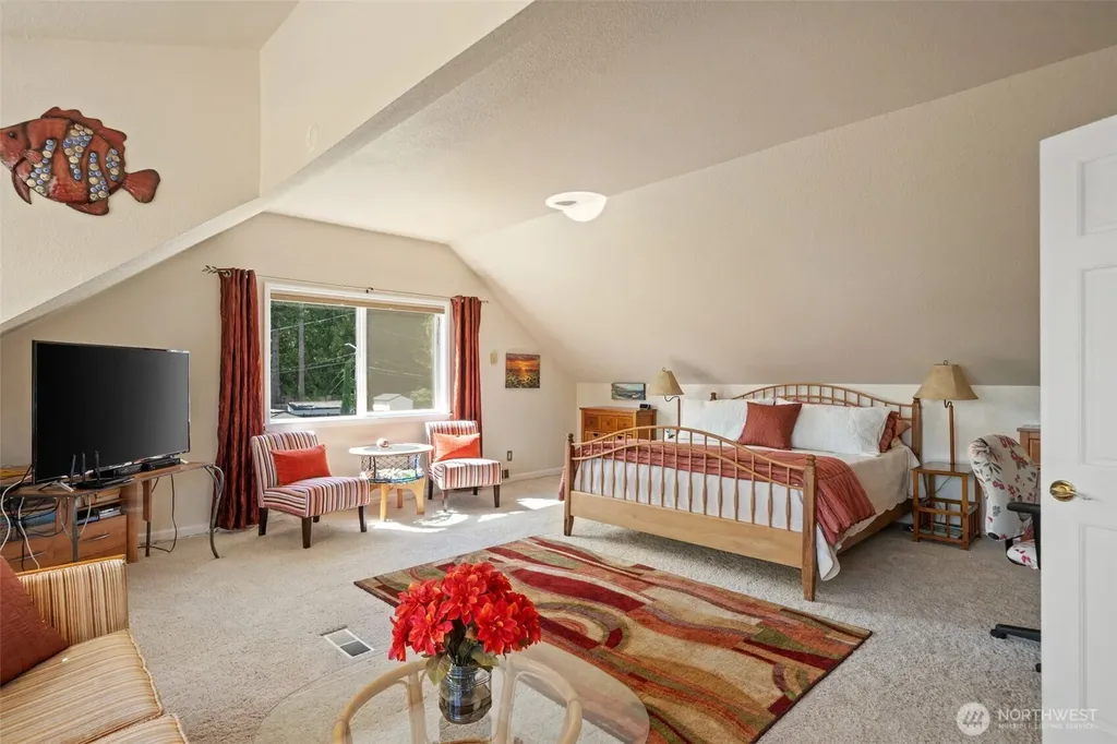 41 NE Sundstrom Road Belfair WA 98528