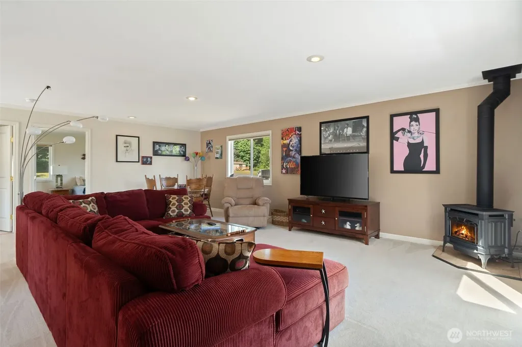 41 NE Sundstrom Road Belfair WA 98528