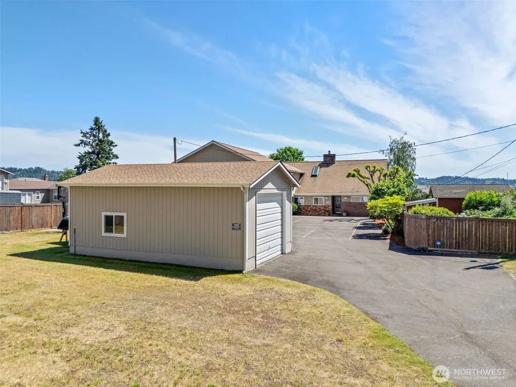 41 NE Sundstrom Road Belfair WA 98528