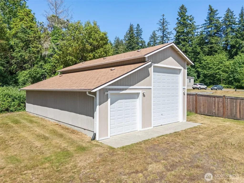 41 NE Sundstrom Road Belfair WA 98528