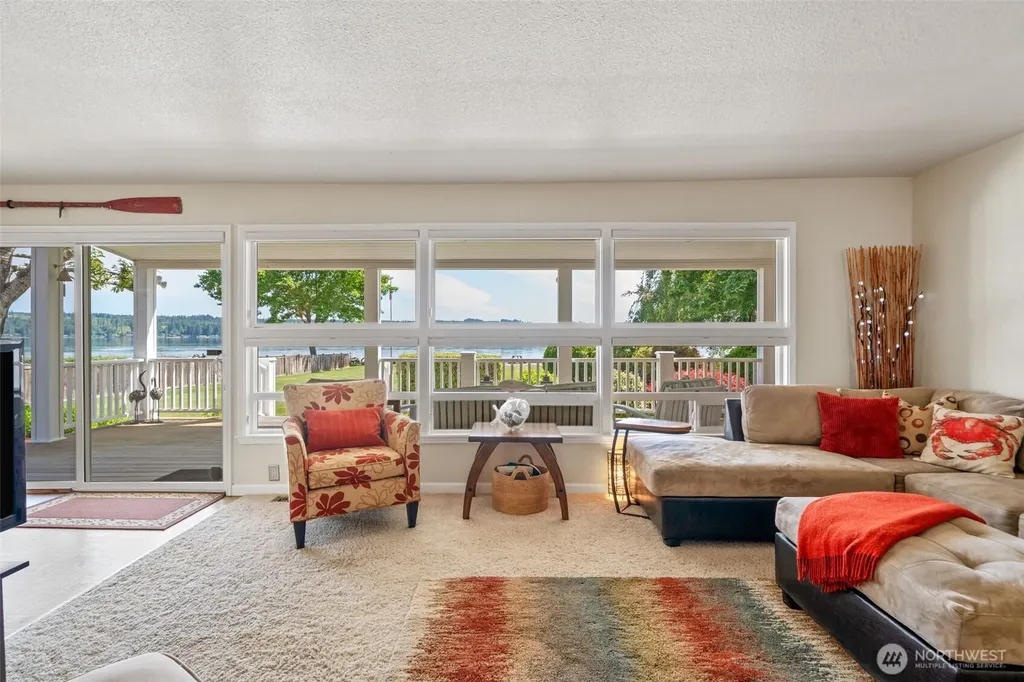 41 NE Sundstrom Road Belfair WA 98528