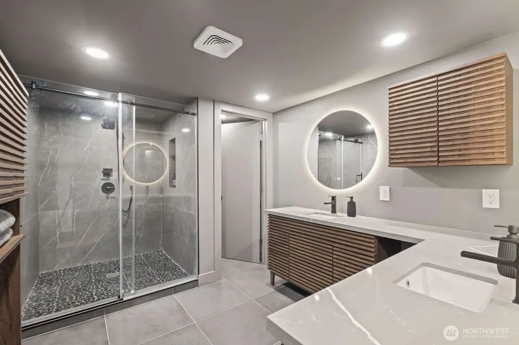 6358 S Island Drive Bonney Lake WA 98391