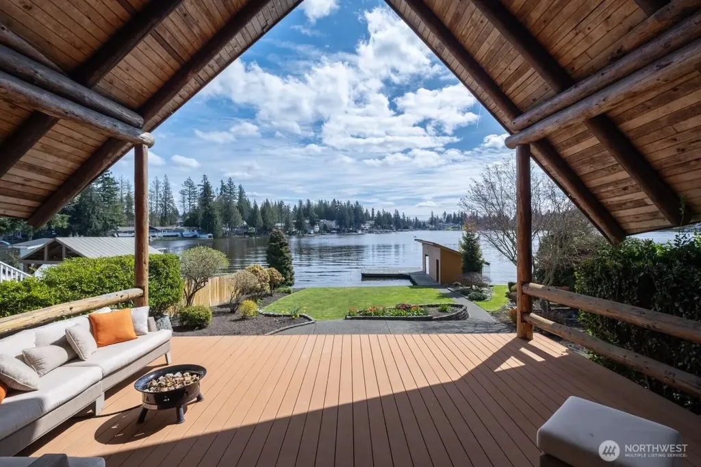 6358 S Island Drive Bonney Lake WA 98391