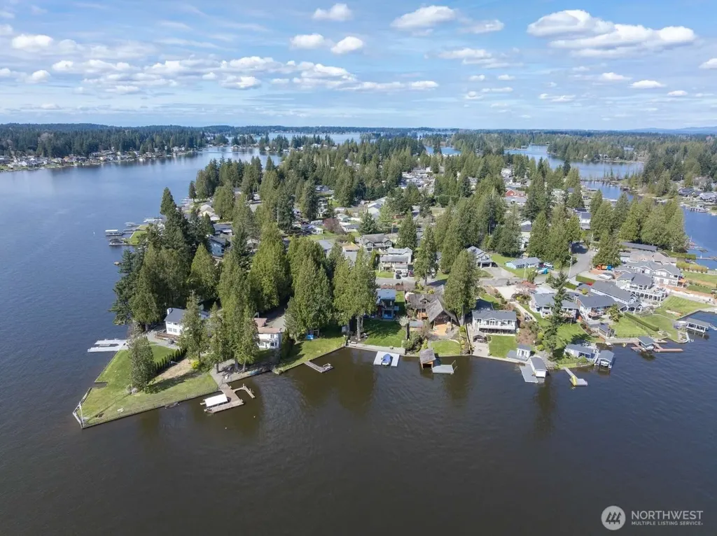 6358 S Island Drive Bonney Lake WA 98391