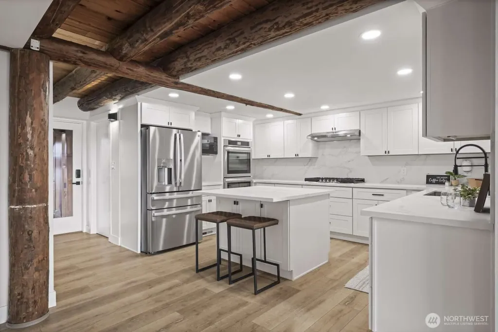 6358 S Island Drive Bonney Lake WA 98391