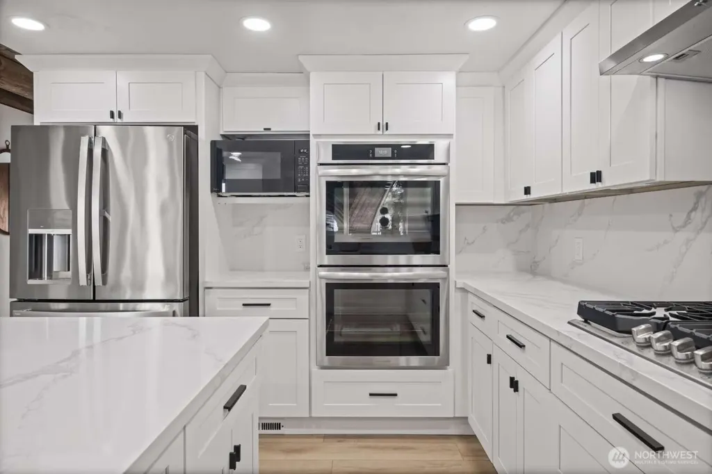 6358 S Island Drive Bonney Lake WA 98391