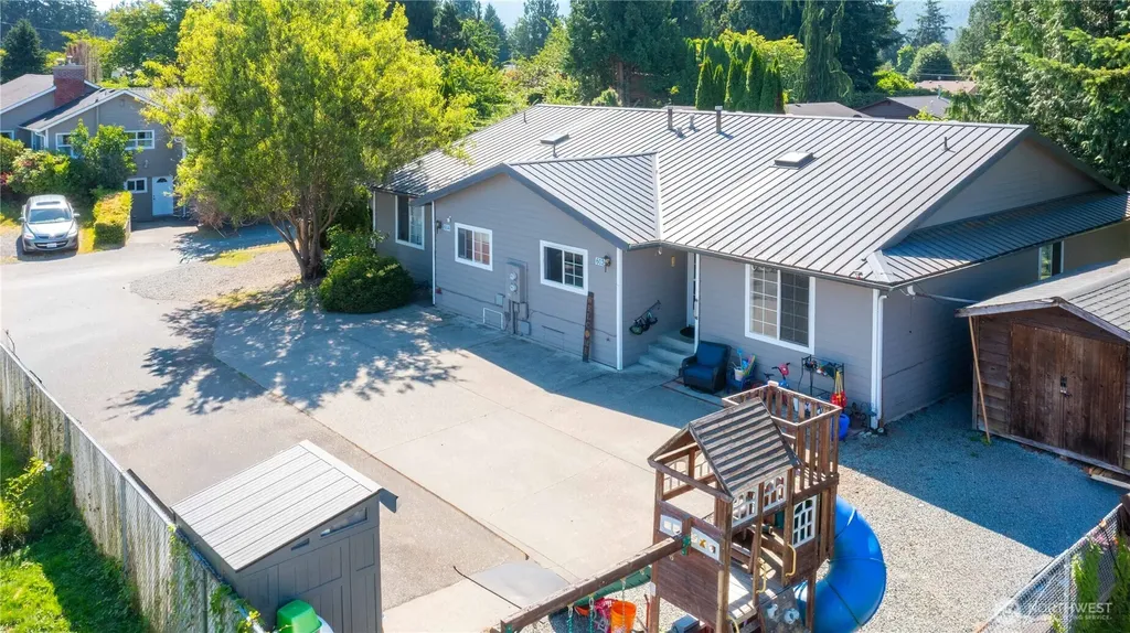 602 Redwood Lane Sedro Woolley WA 98284