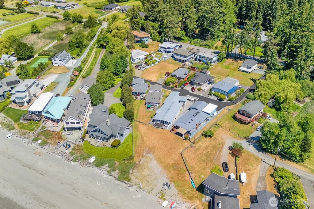 5782 Menlo Beach Lane Freeland WA 98249