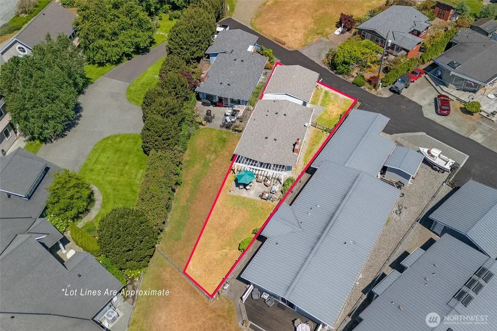 5782 Menlo Beach Lane Freeland WA 98249