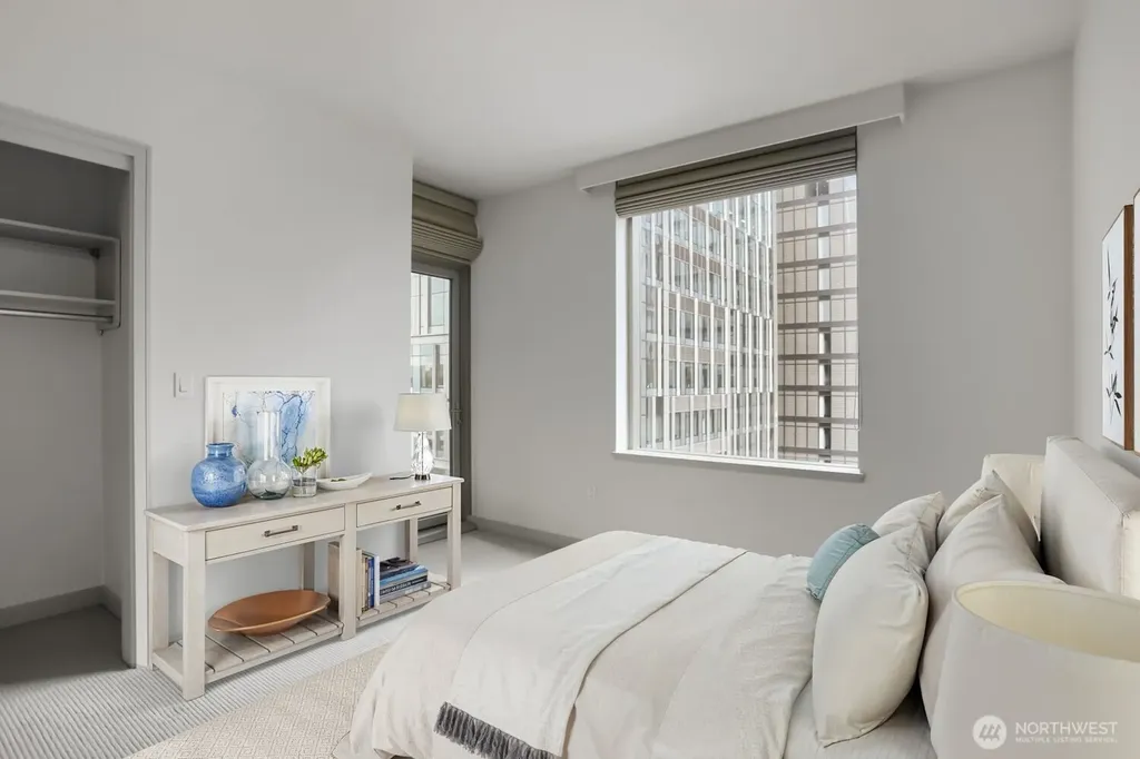 10650 NE 9th Place Bellevue WA 98004