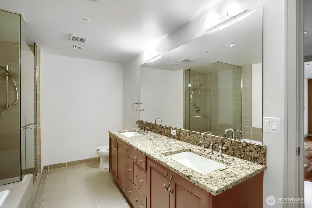 10650 NE 9th Place Bellevue WA 98004