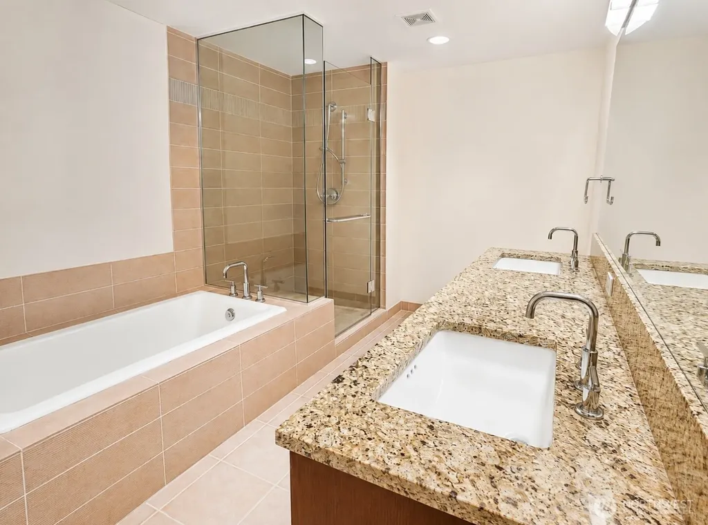10650 NE 9th Place Bellevue WA 98004