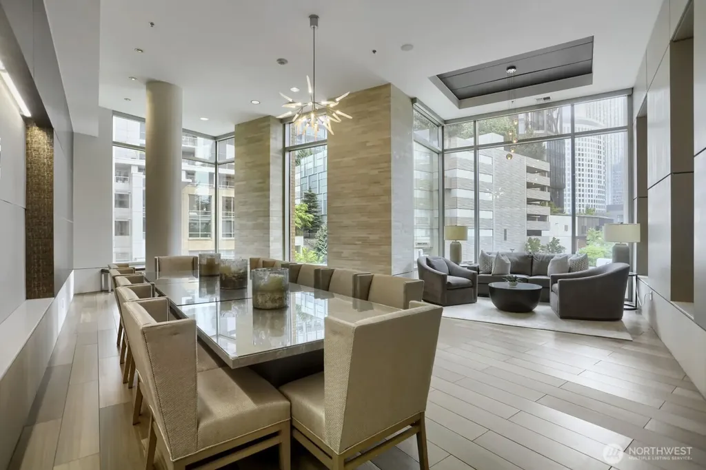 10650 NE 9th Place Bellevue WA 98004