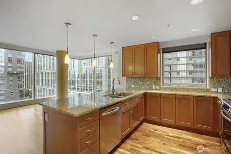 10650 NE 9th Place Bellevue WA 98004