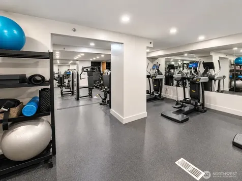 10650 NE 9th Place Bellevue WA 98004