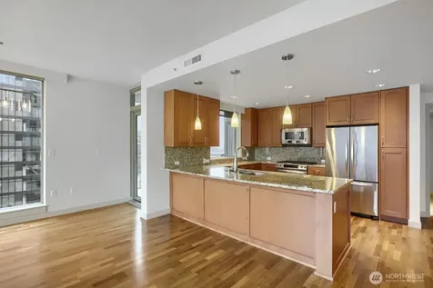 10650 NE 9th Place Bellevue WA 98004