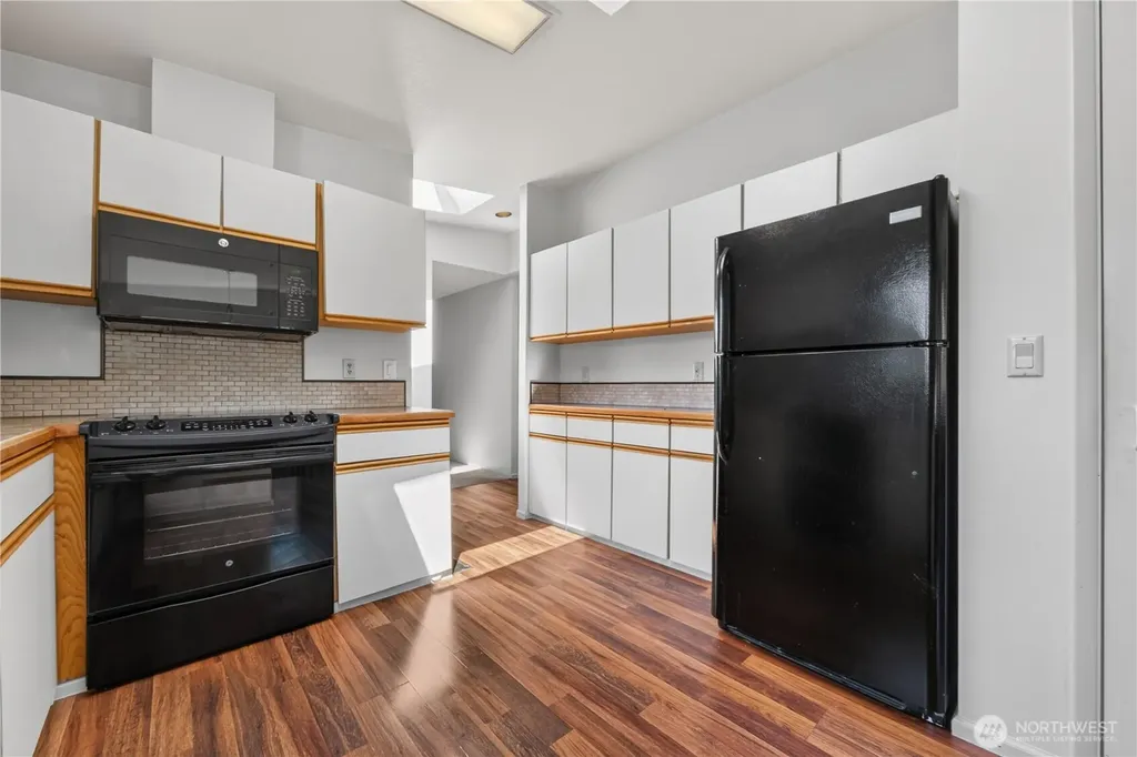 24030 10th Place W Bothell WA 98021