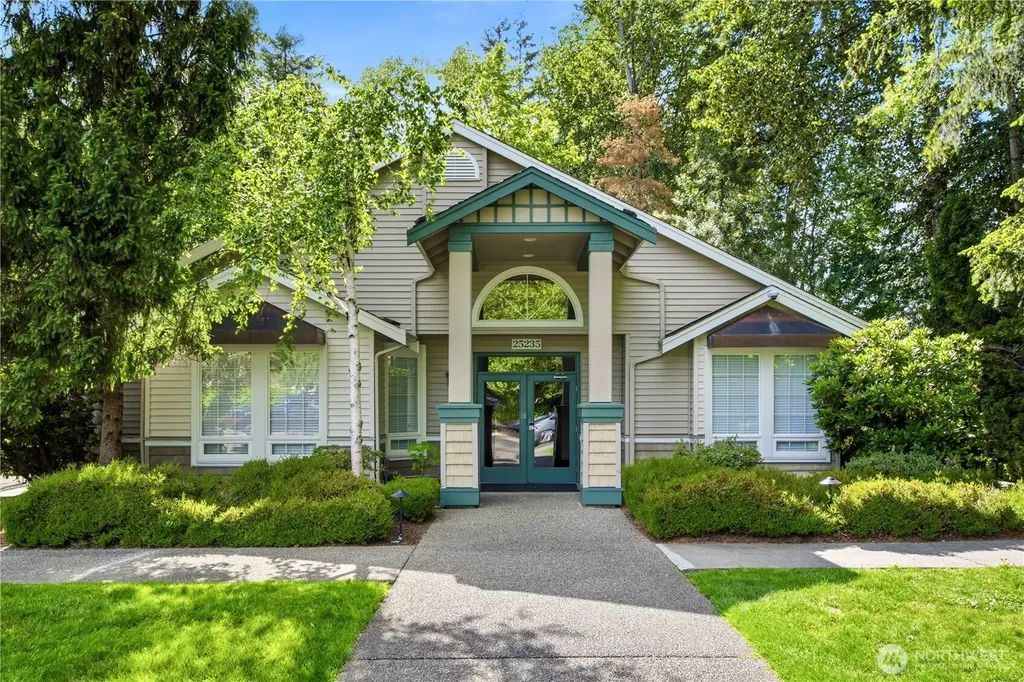 25235 SE Klahanie Boulevard Sammamish WA 98029