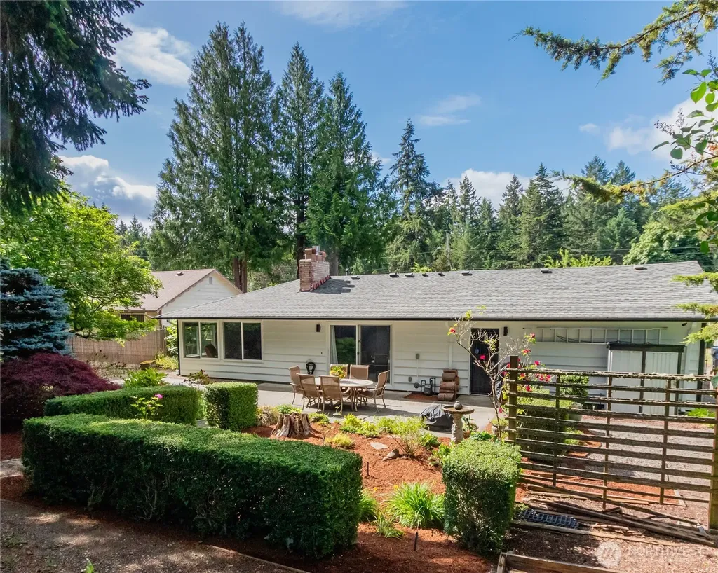 10201 SW 120th Street Lakewood WA 98498