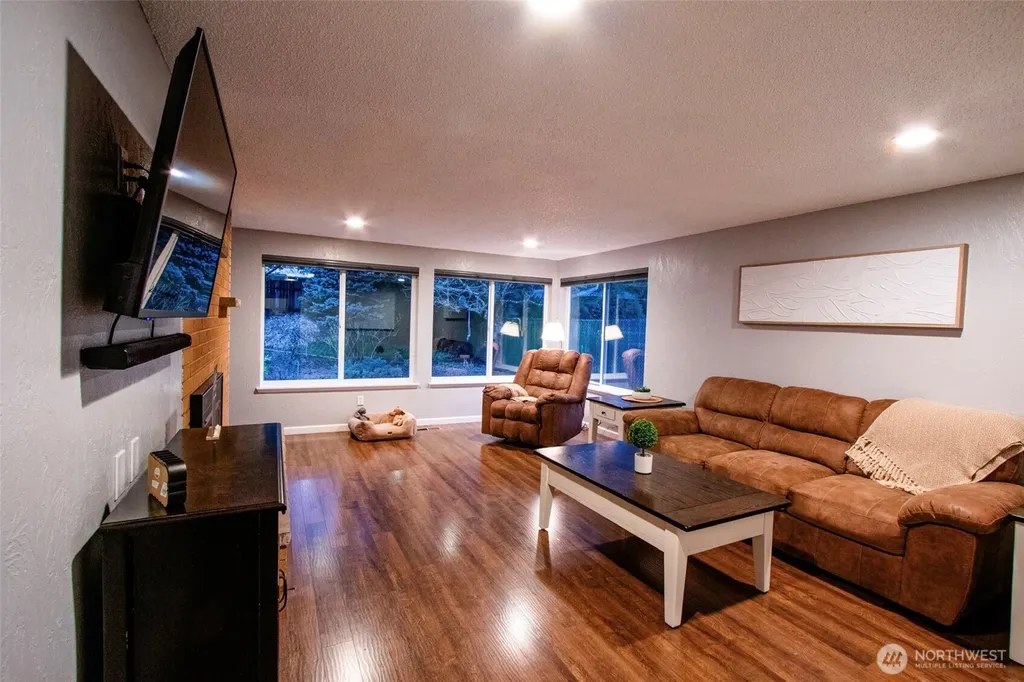 10201 SW 120th Street Lakewood WA 98498
