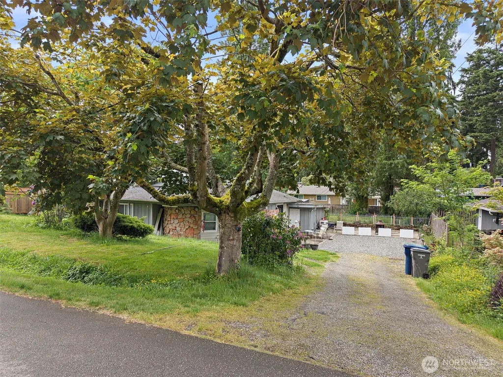 35835 13th Avenue SW Federal Way WA 98023