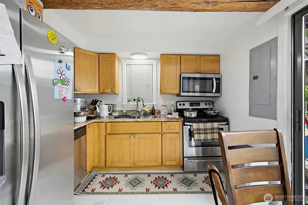 35835 13th Avenue SW Federal Way WA 98023