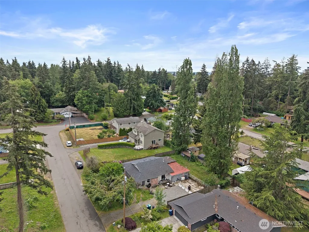 35835 13th Avenue SW Federal Way WA 98023