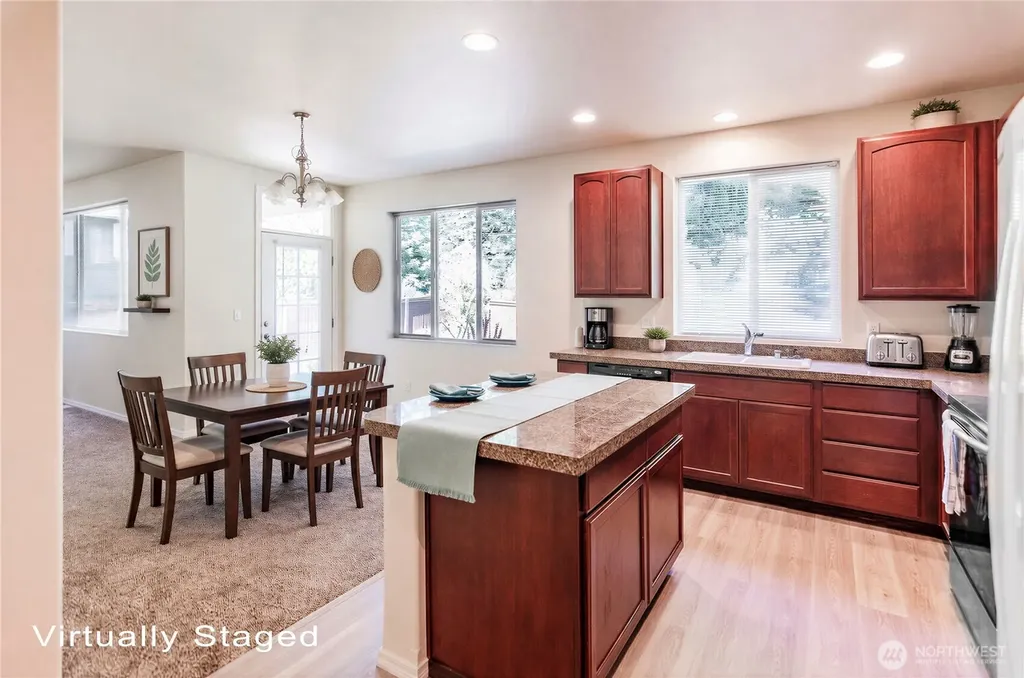 3800 Lanyard Drive NE Lacey WA 98516